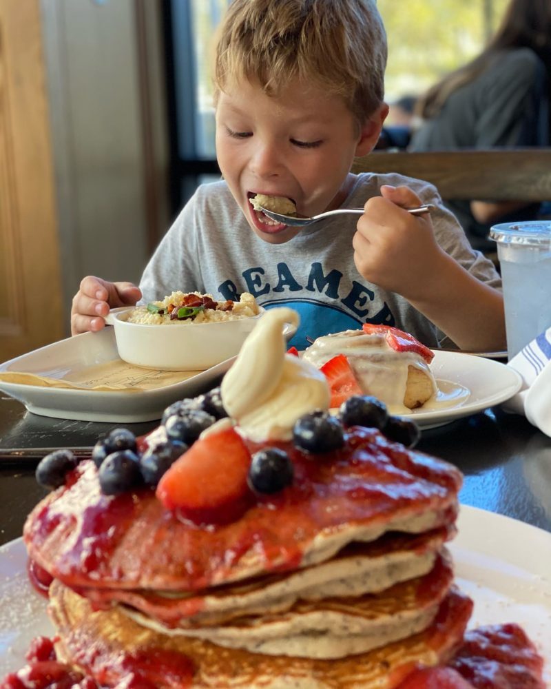 The Library Restaurant in St Petersburg for Brunch, Lunch, Dinner